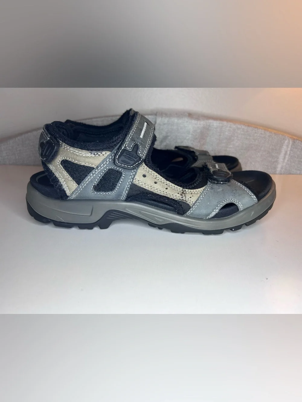 ECCO Offroad Yucatan Leather Hiking Comfort Sandals EU 45 Gray